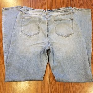 Old Navy Curvy Distressed Jeans Size 14 Tall